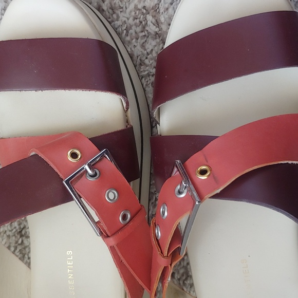 Want Les Essentials leather platform sandals - Picture 7 of 7